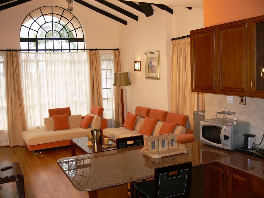 Natural Oak Aparthotel