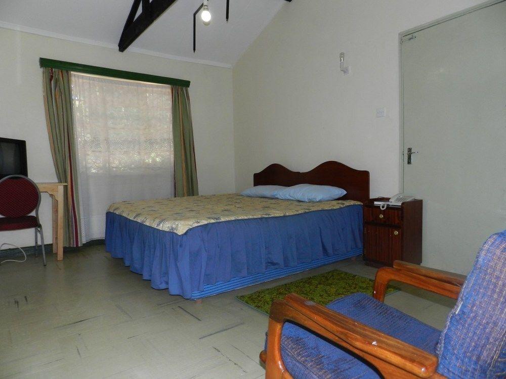 Hibiscus 2* Nairobi