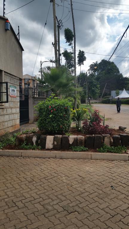 Mani'S Home Away From Home Nairobi