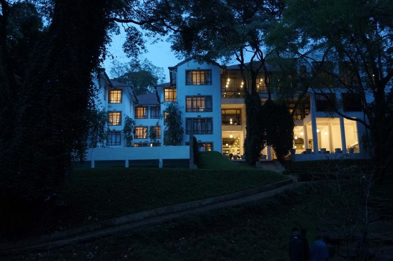 West Wood Hotel
