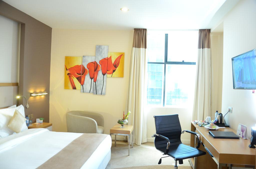 Prideinn Azure Westlands