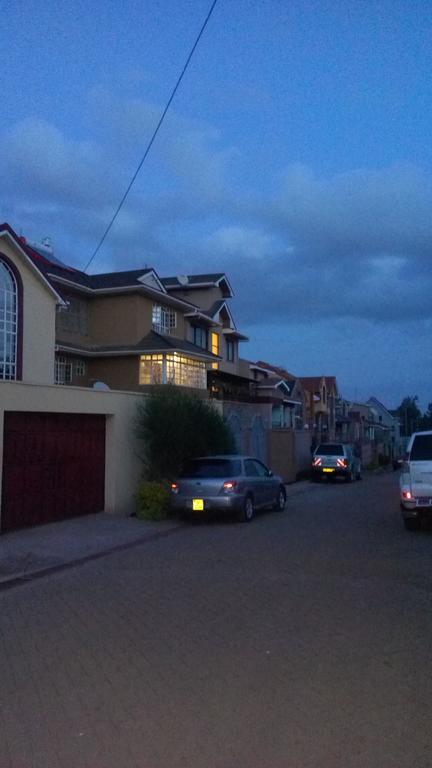 Nairobi Mansionette Home-Stay * Nairobi