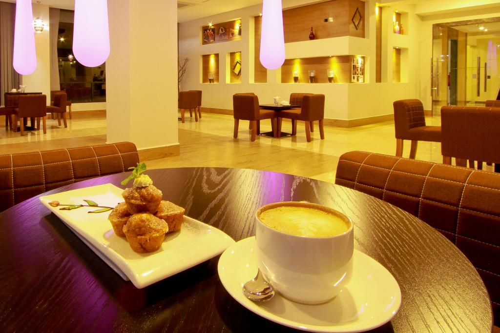 Prideinn Azure Westlands