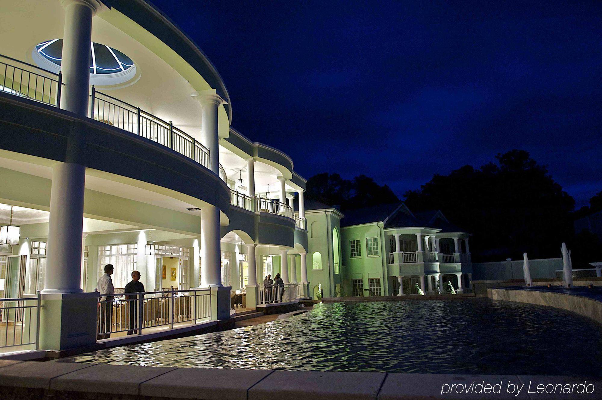 Hotel Hemingways 3*