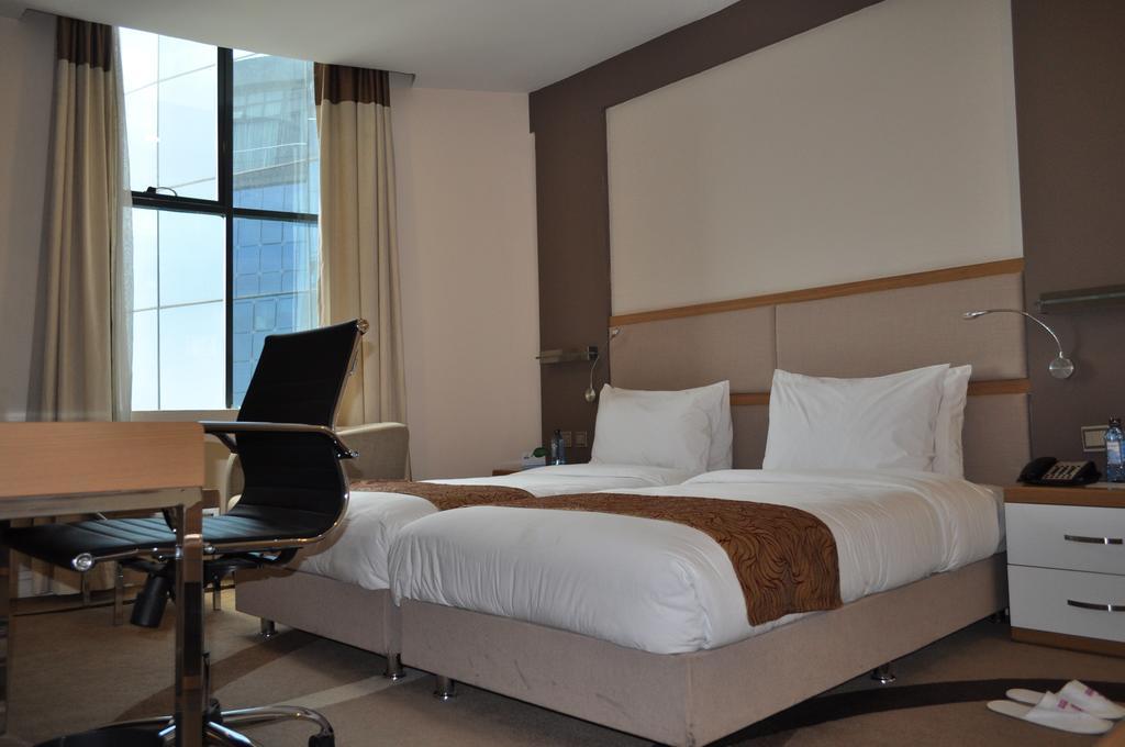 Prideinn Azure Westlands Hotel