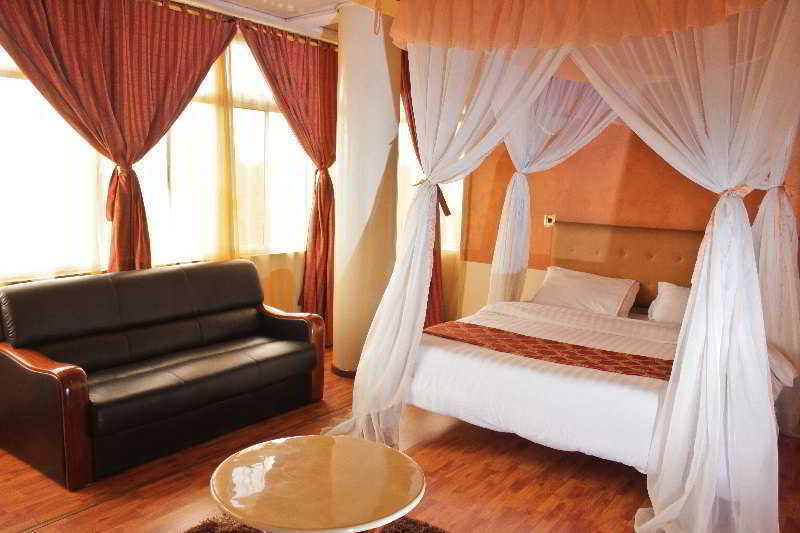 Pearl Palace Hotel 3*
