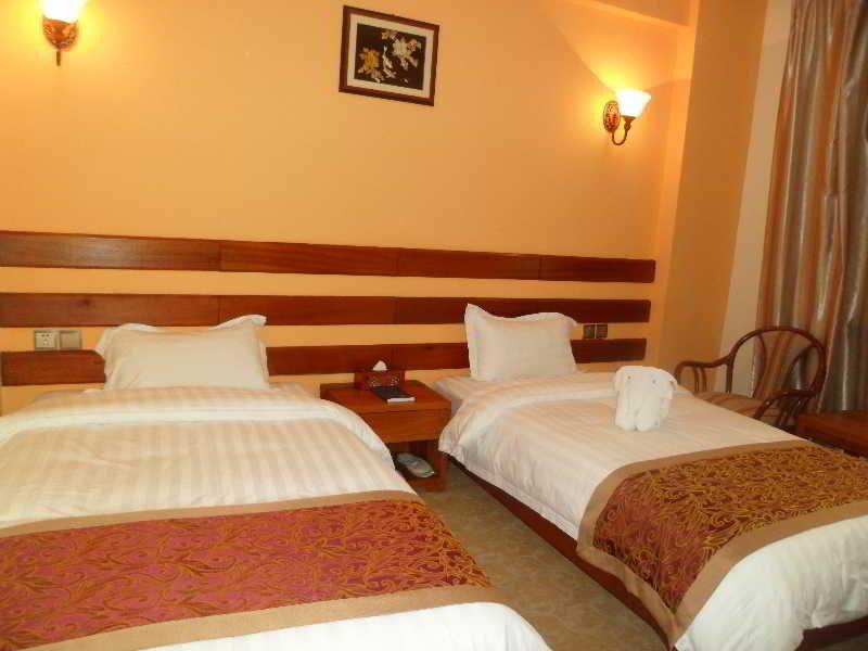 Eastland Hotel 4*