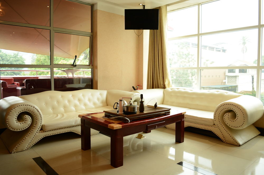 Nanchang Hotel 4*
