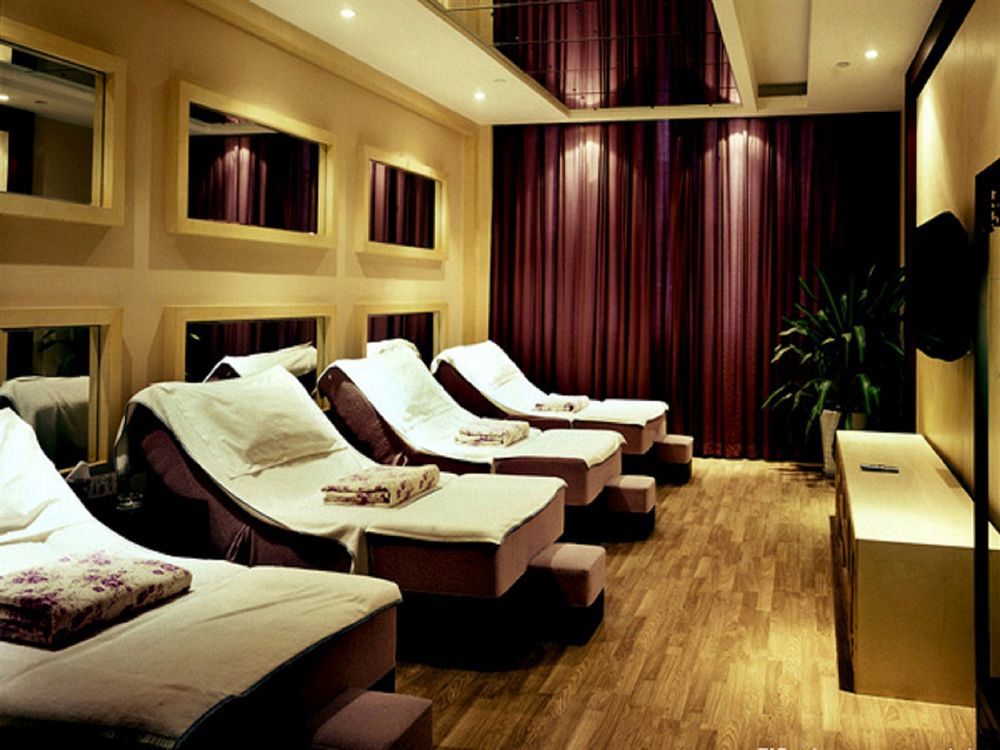 Hotel Nanchang 4*