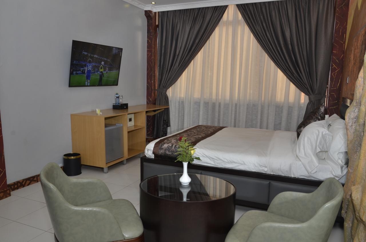Lagos Hotel 4*
