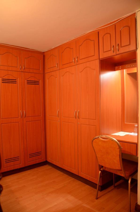 Upperhill Blueberry Hotel