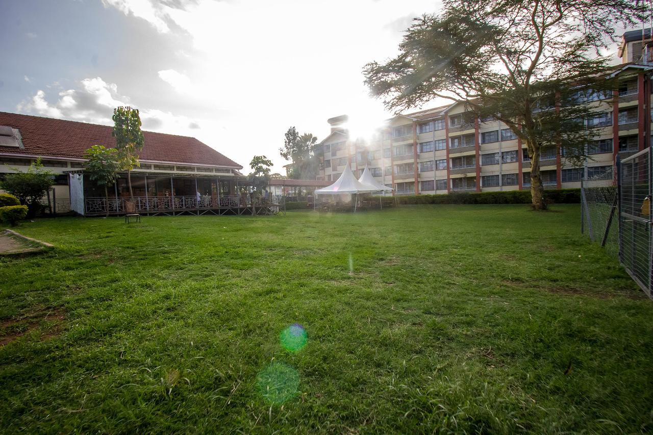Hotel Milele 2*
