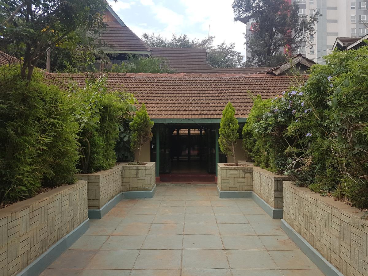Hotel Kenya Continental 3*