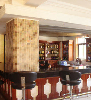 Metro Hotel 3*