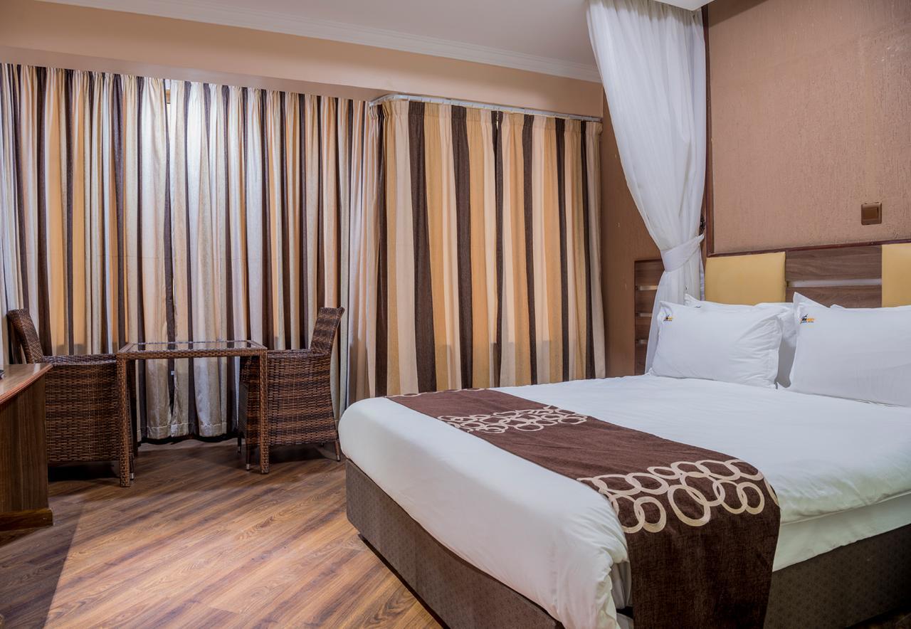 Airport Landing Hotel