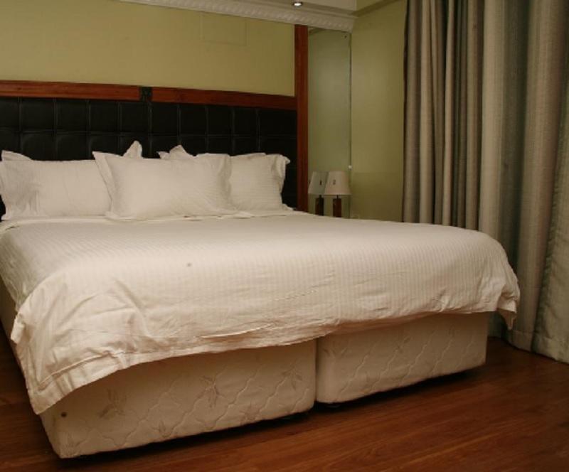 Hotel Upperhill 4*