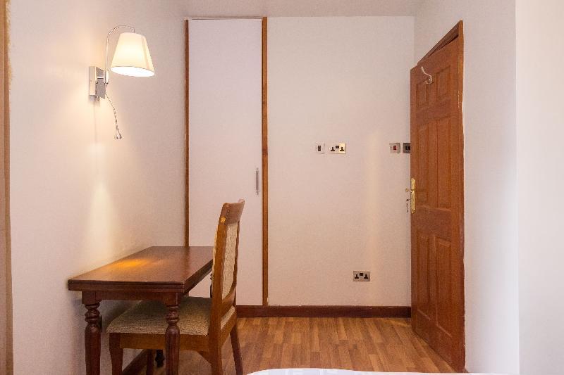 Hotel Lavington Hill House 3*