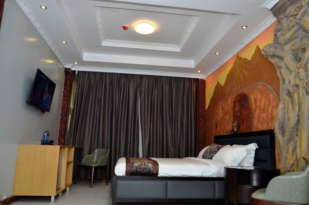 Lagos 4* Nairobi