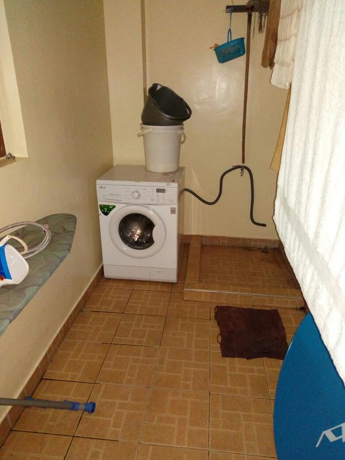Knoll Court * Nairobi