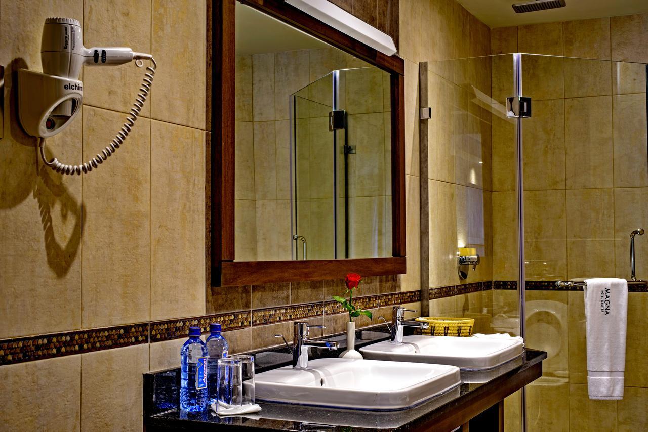 Hotel Magna And Nairobi