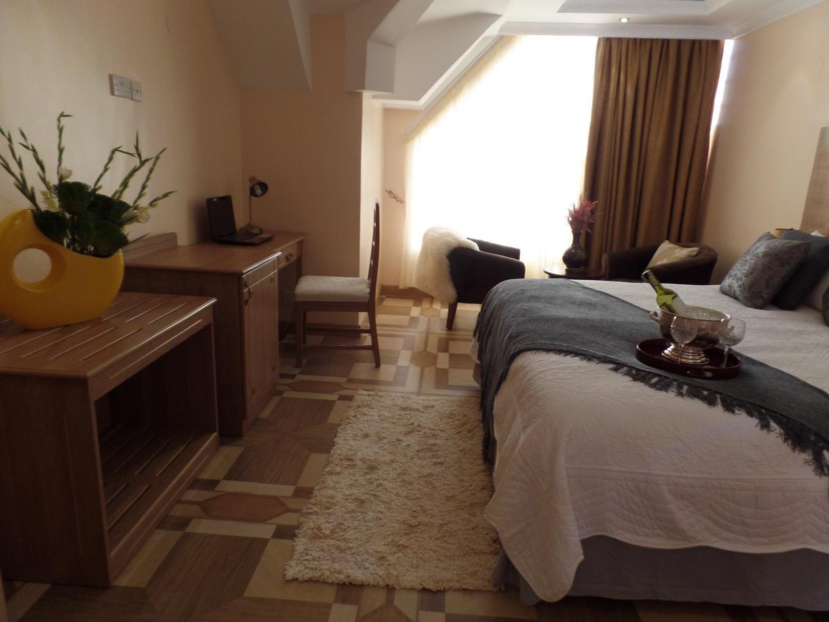 Leone Boutique Hotel