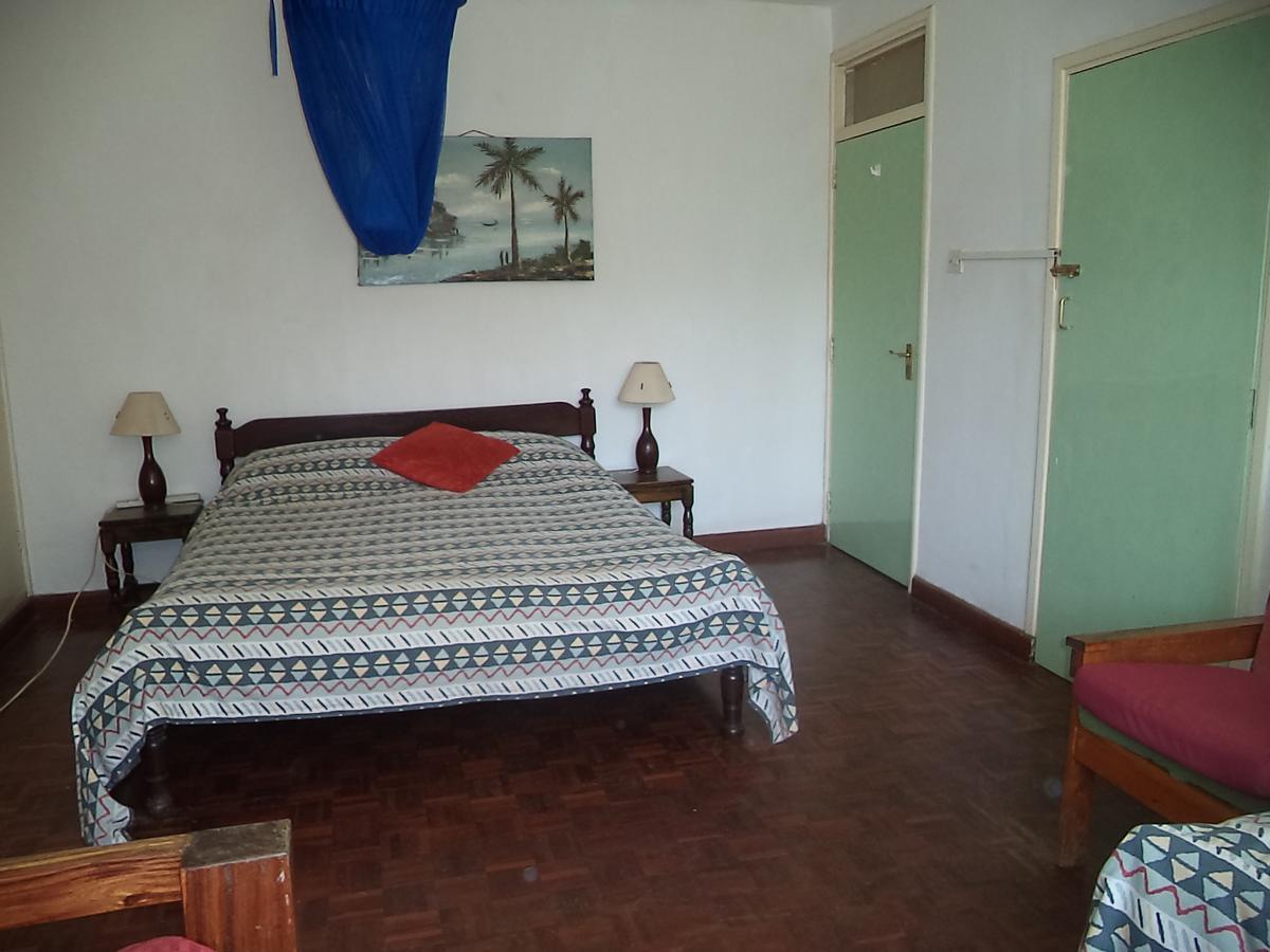 Hotel Karen Camp &