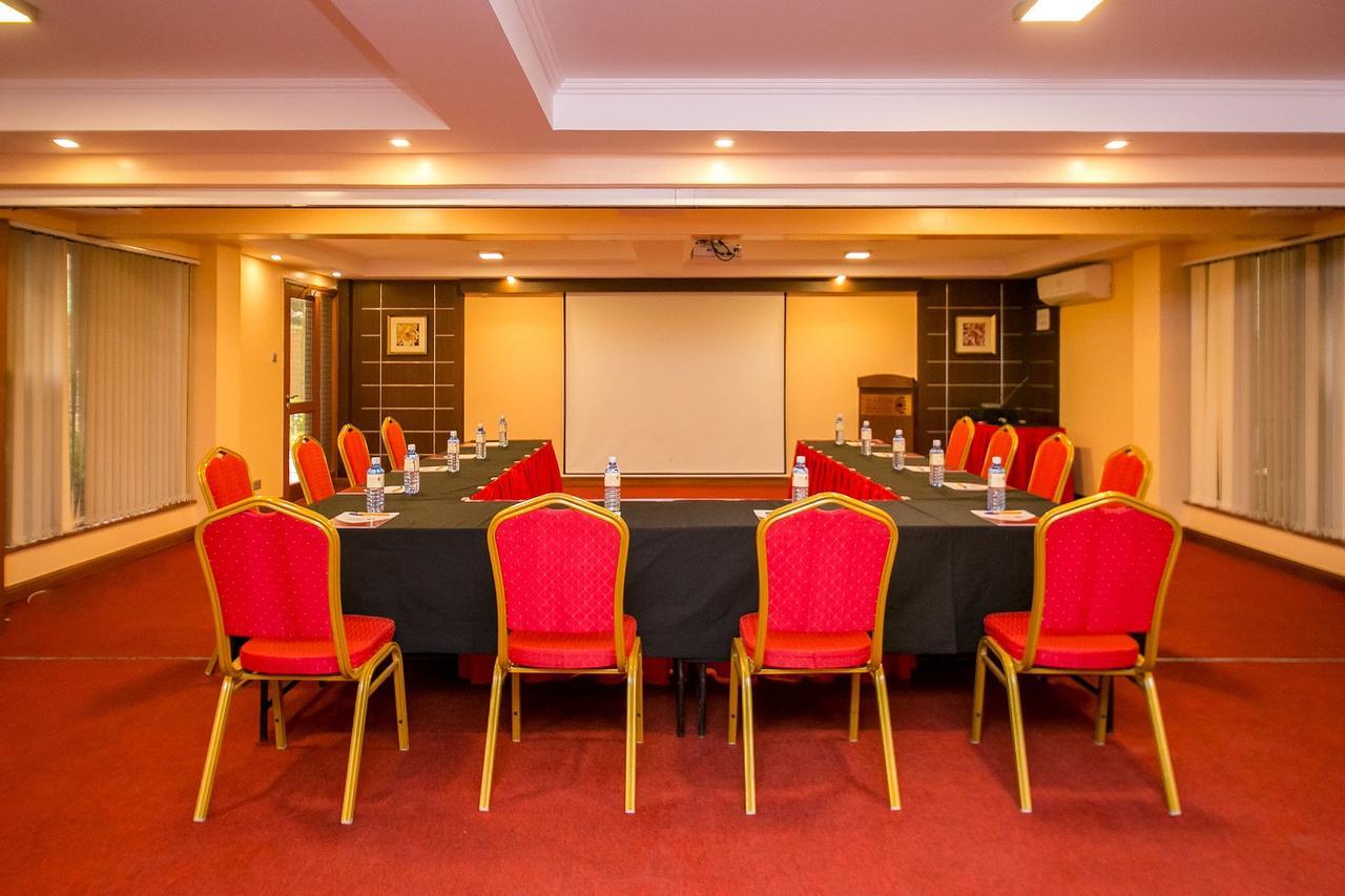 Hotel Waridi Paradise And Nairobi