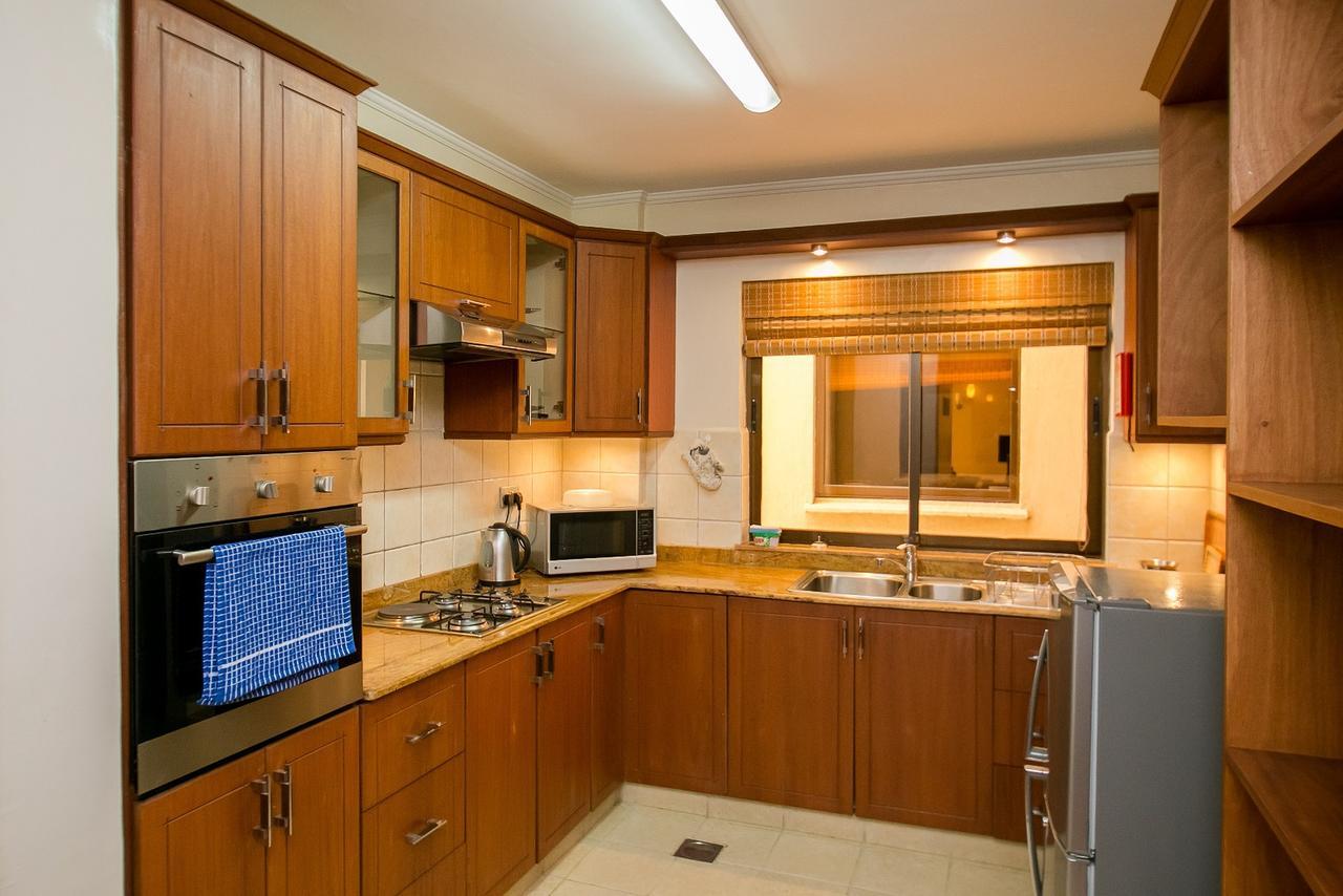 Waridi Paradise And 4* Nairobi