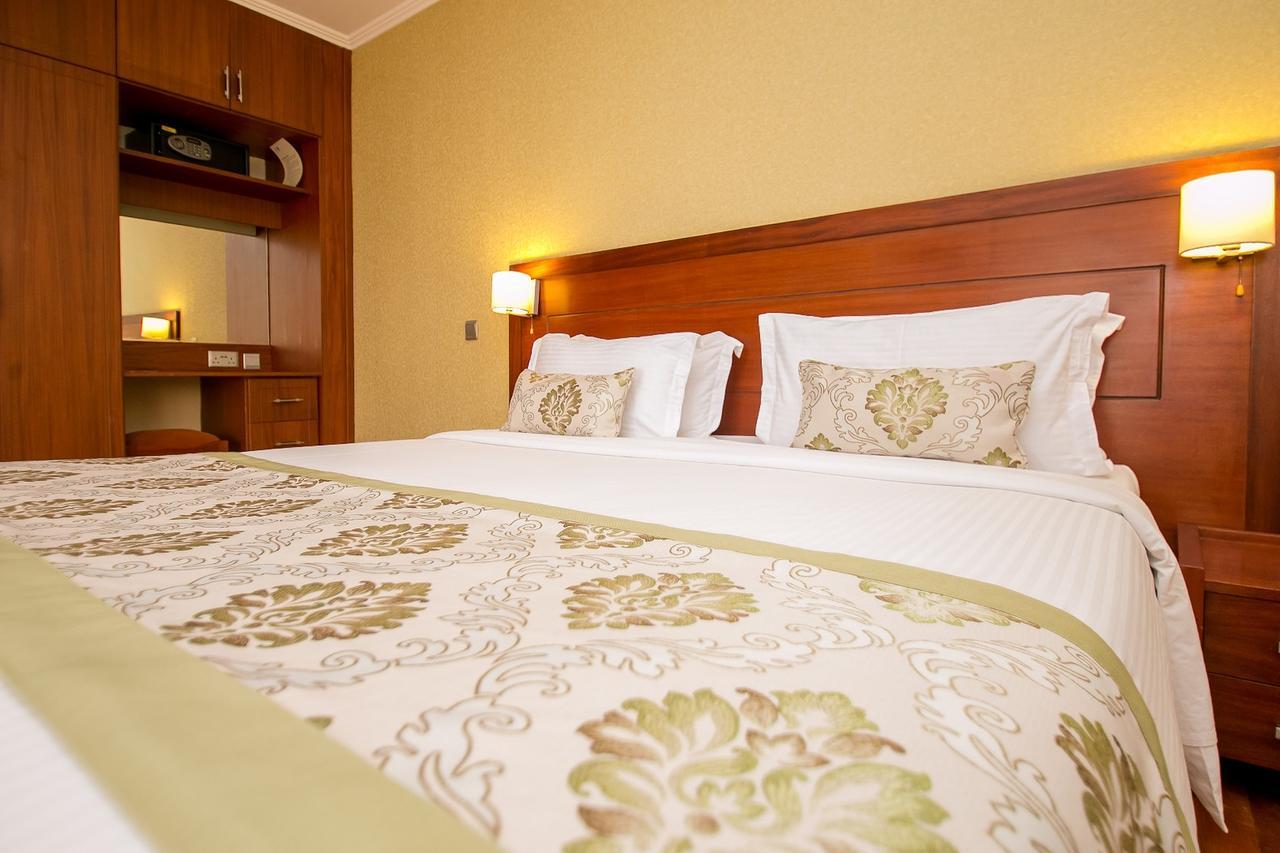 Hotel Waridi Paradise And Nairobi