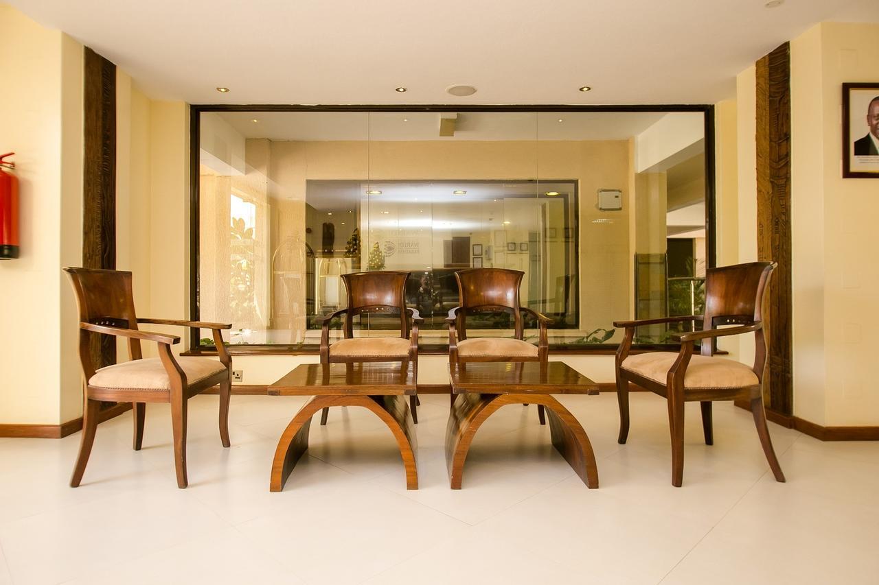 Waridi Paradise And 4* Nairobi