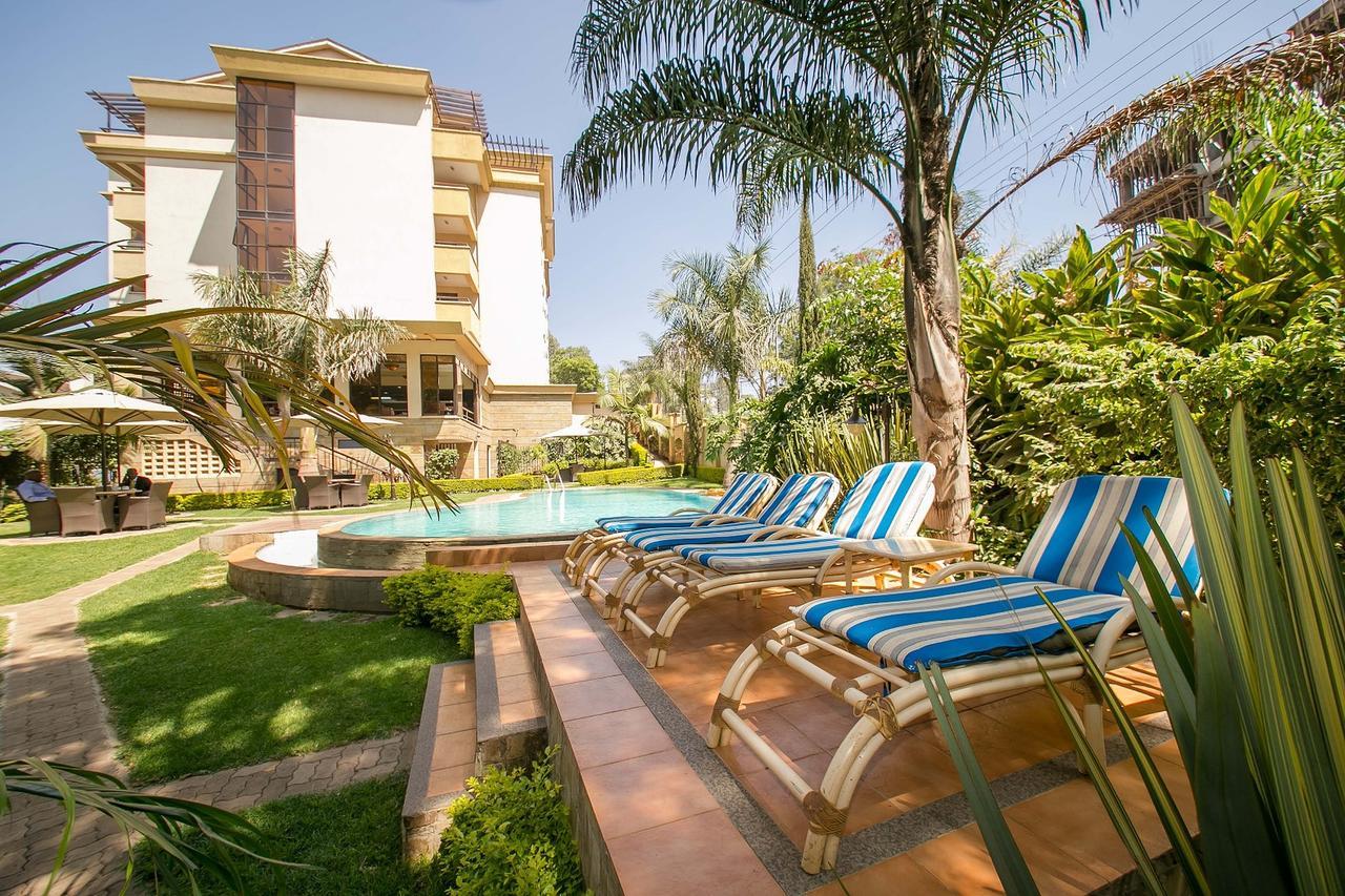 Waridi Paradise And Nairobi