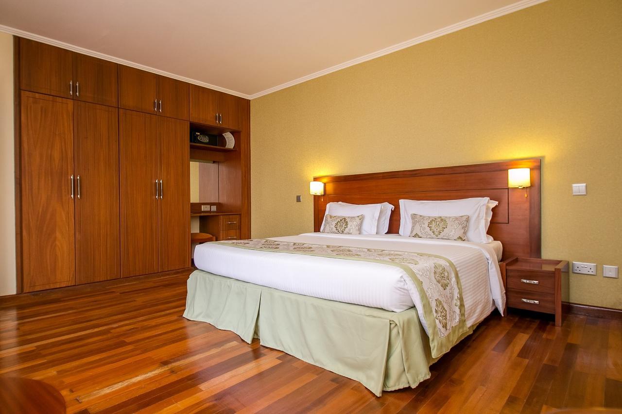 Waridi Paradise And 4* Nairobi
