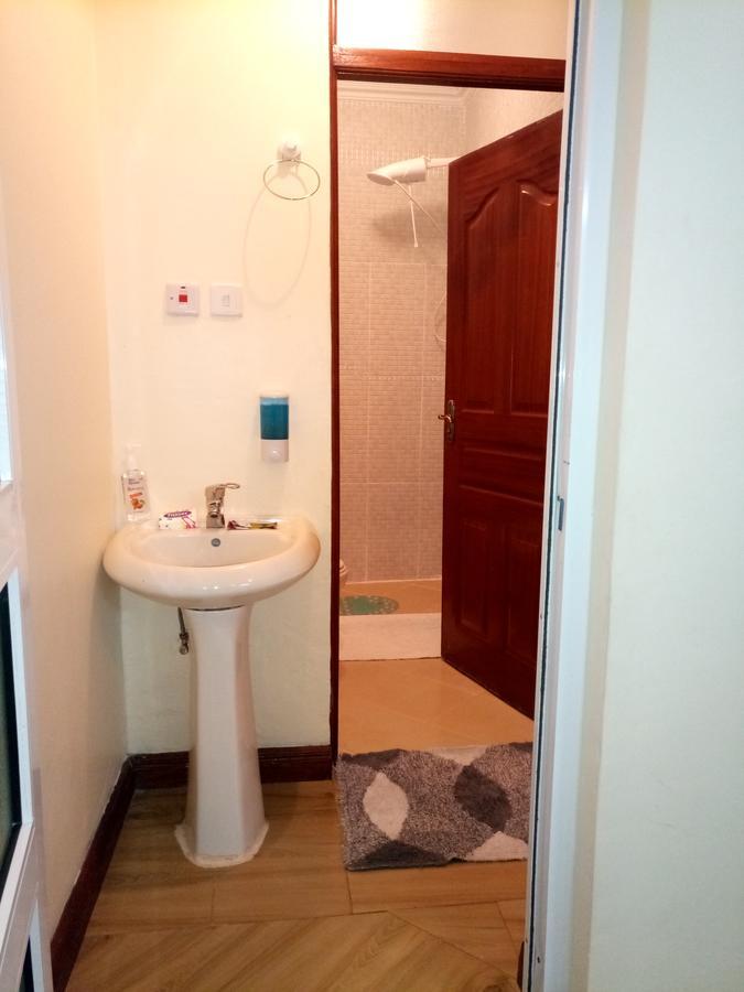 Nairobi Mansionette Home-Stay * Nairobi