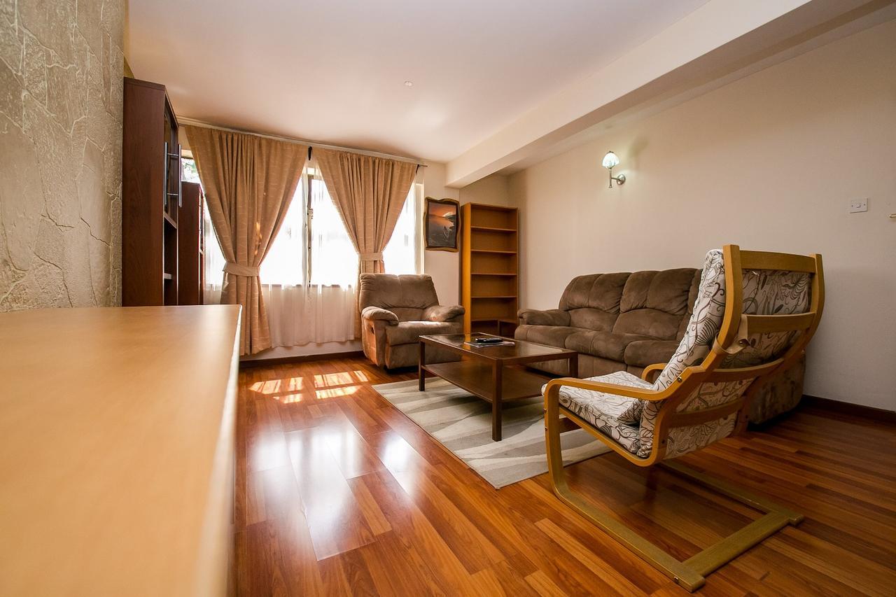 Kates Aparthotel 3*