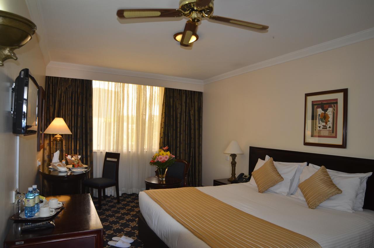 Jacaranda Hotel