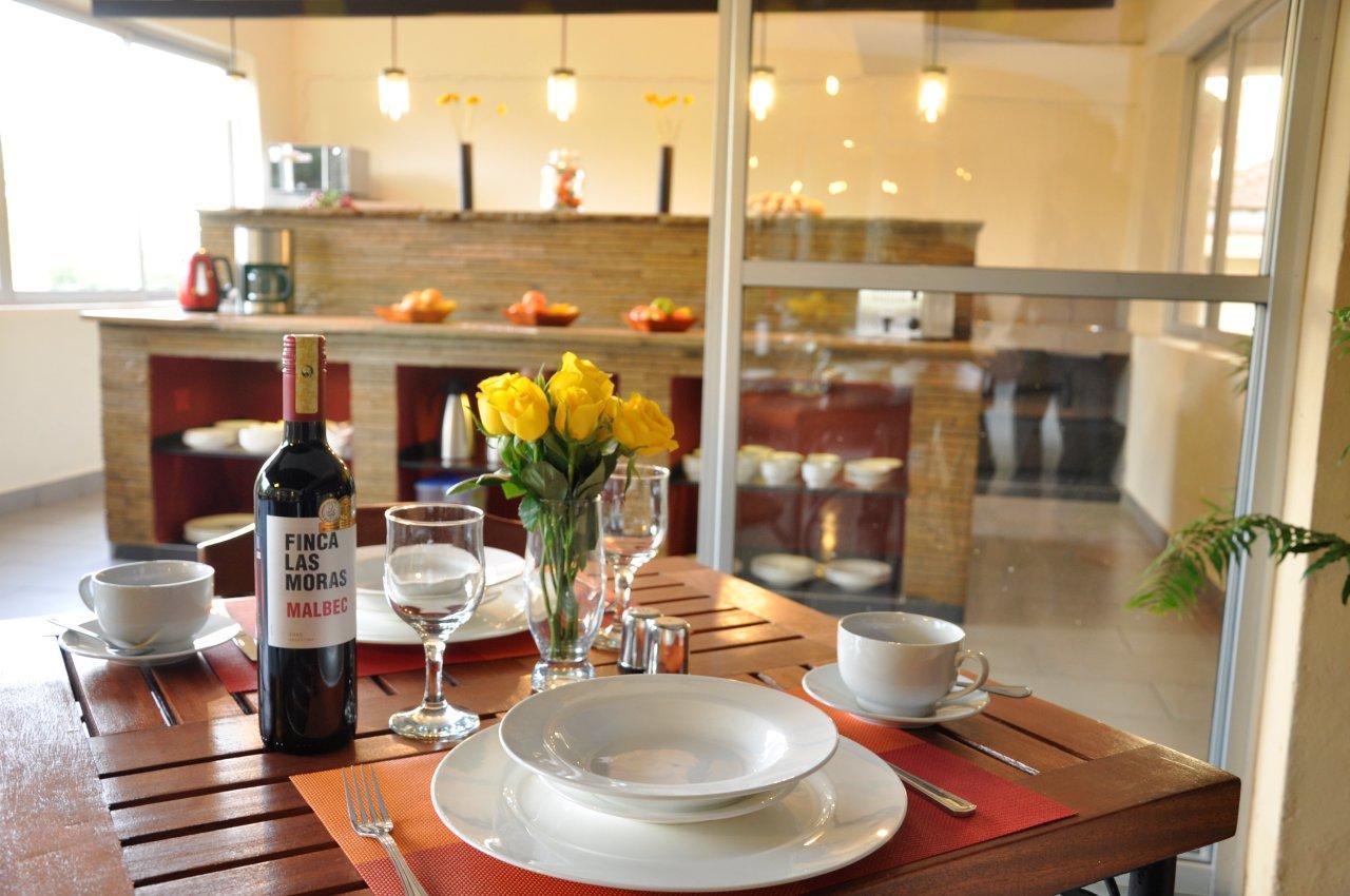 Aparthotel Cerenata Gardens & Suites