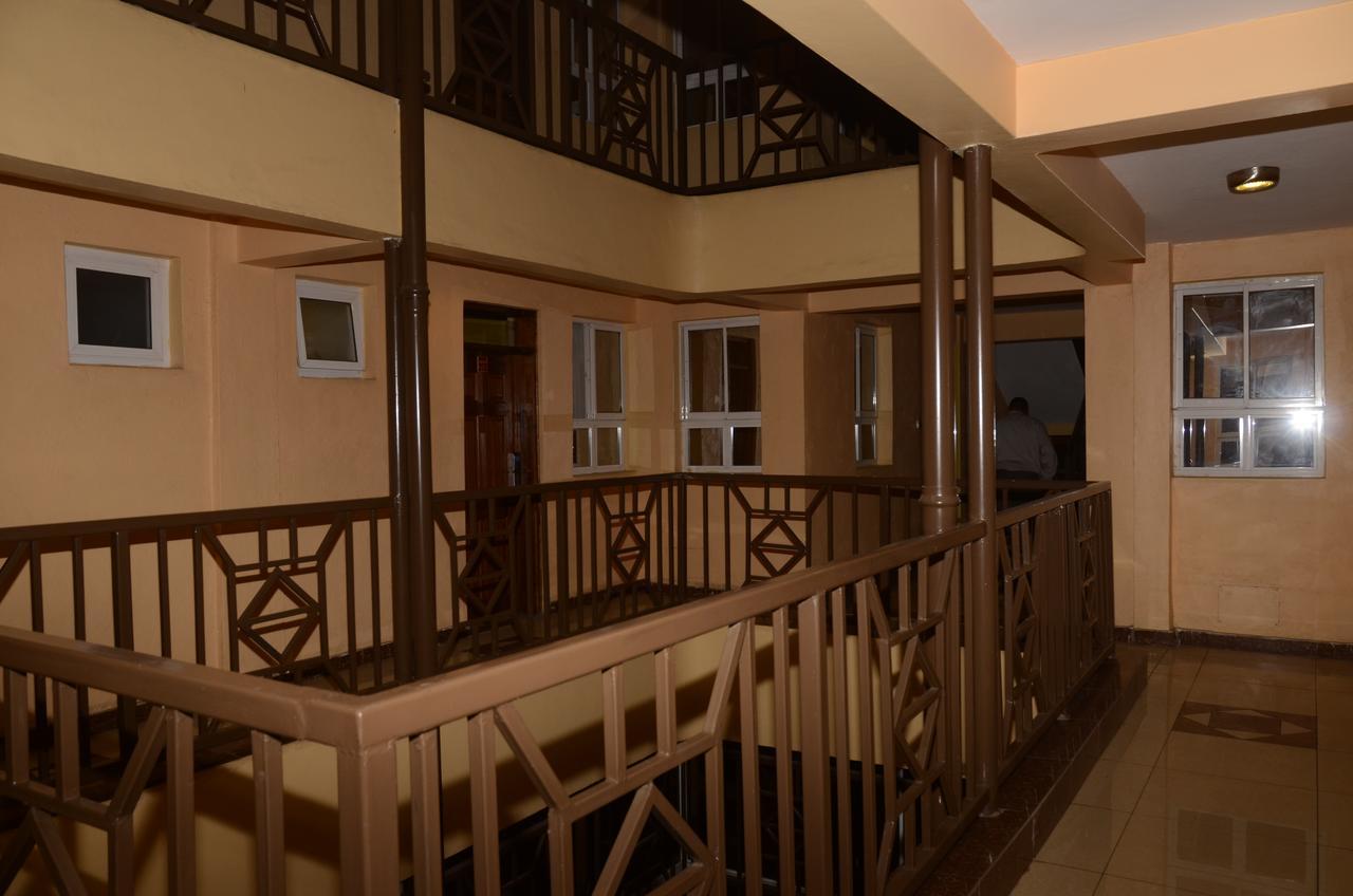Precious Hotel