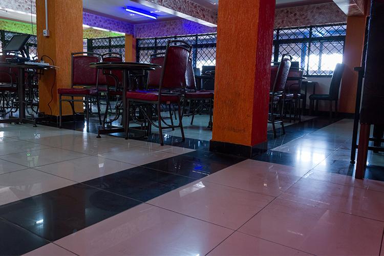 Ngara Riverside Hotel 2*