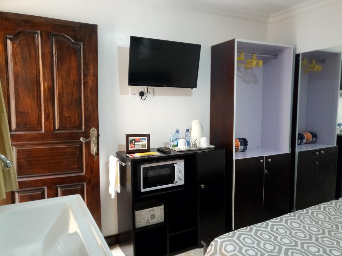 Nairobi Mansionette Home-Stay