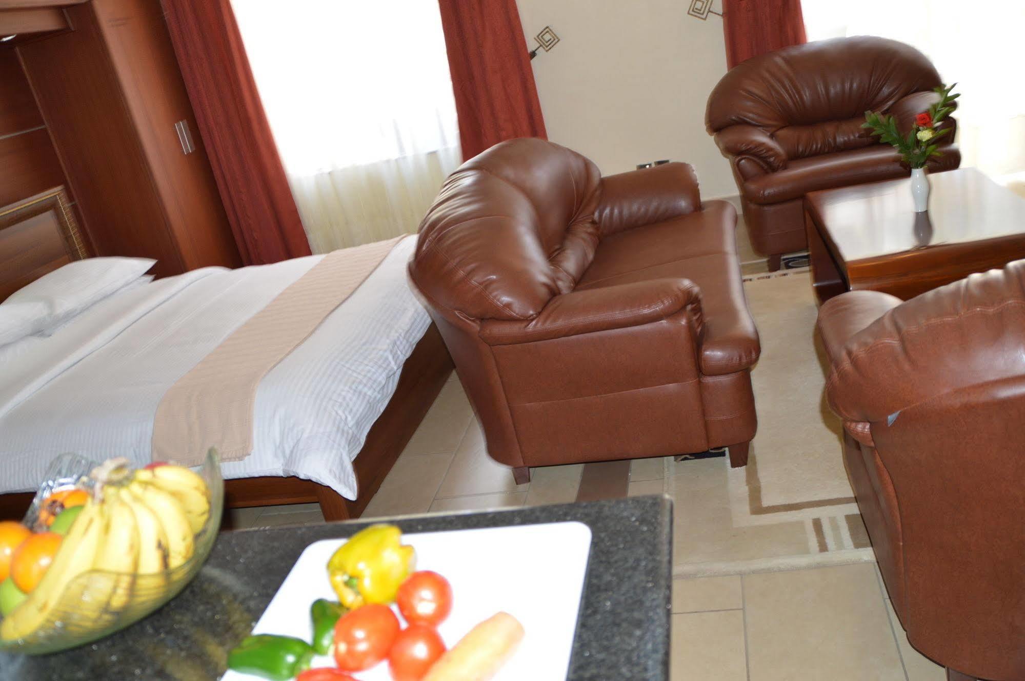Norfolk Towers Serviced -nairobi, Centre Cbd Nairobi