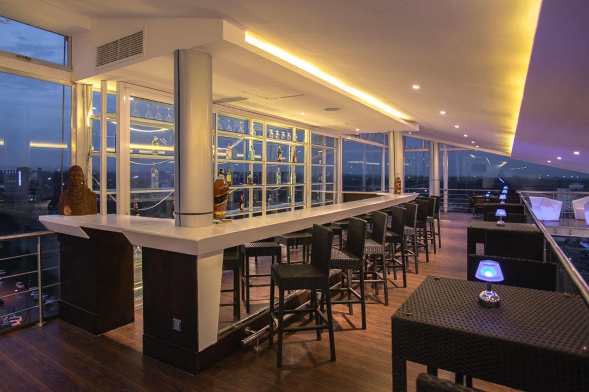 Aparthotel Diamond Plaza