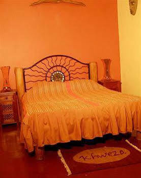 Khweza 2*