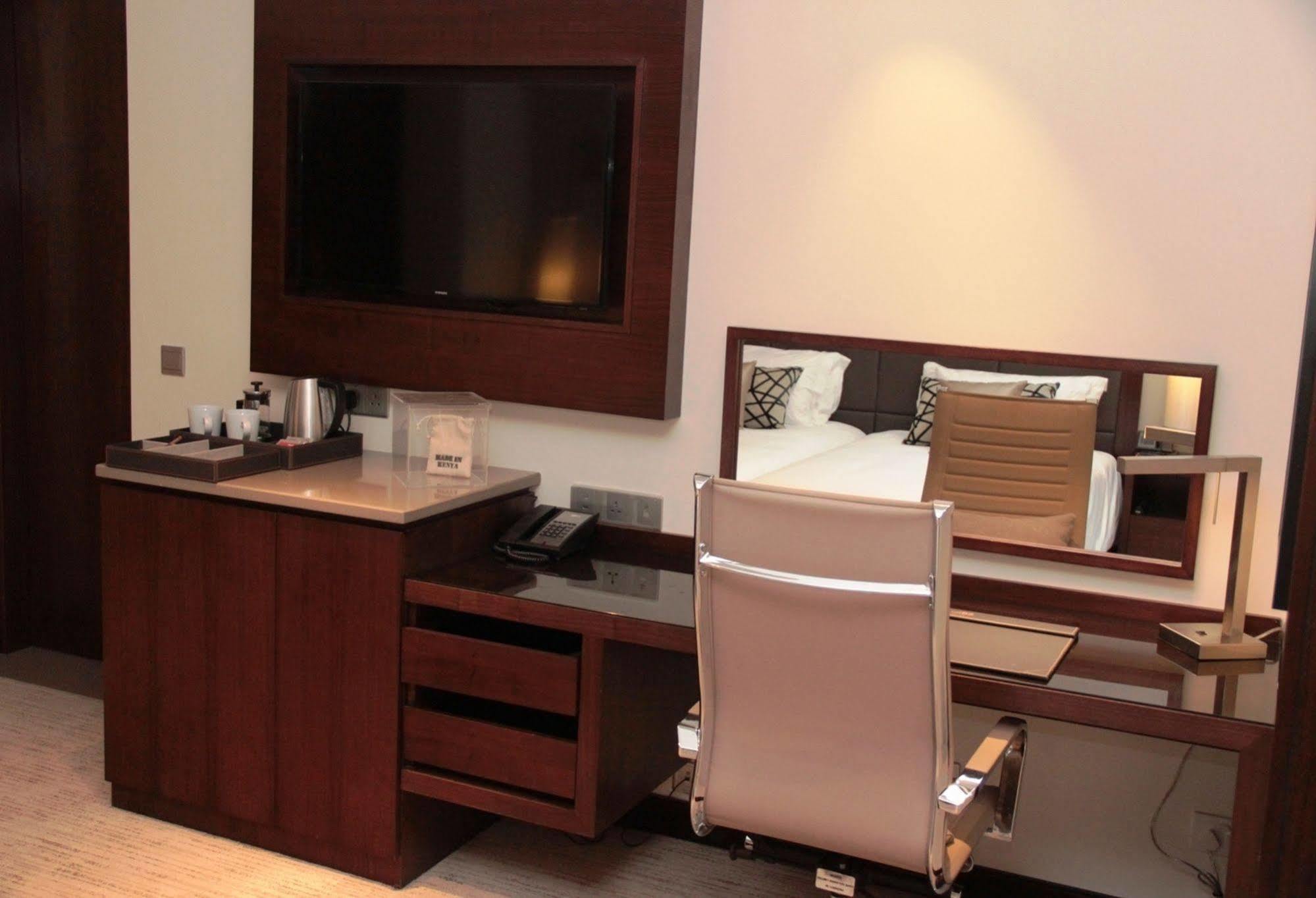 Hotel Dusitd2