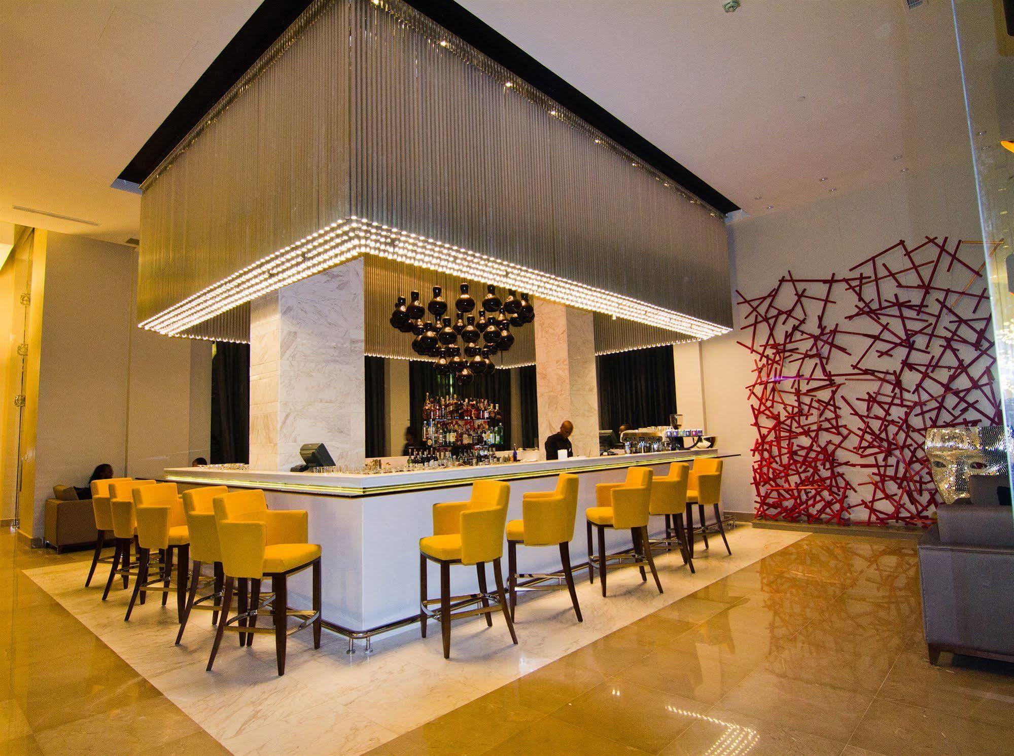 Dusitd2 Hotel