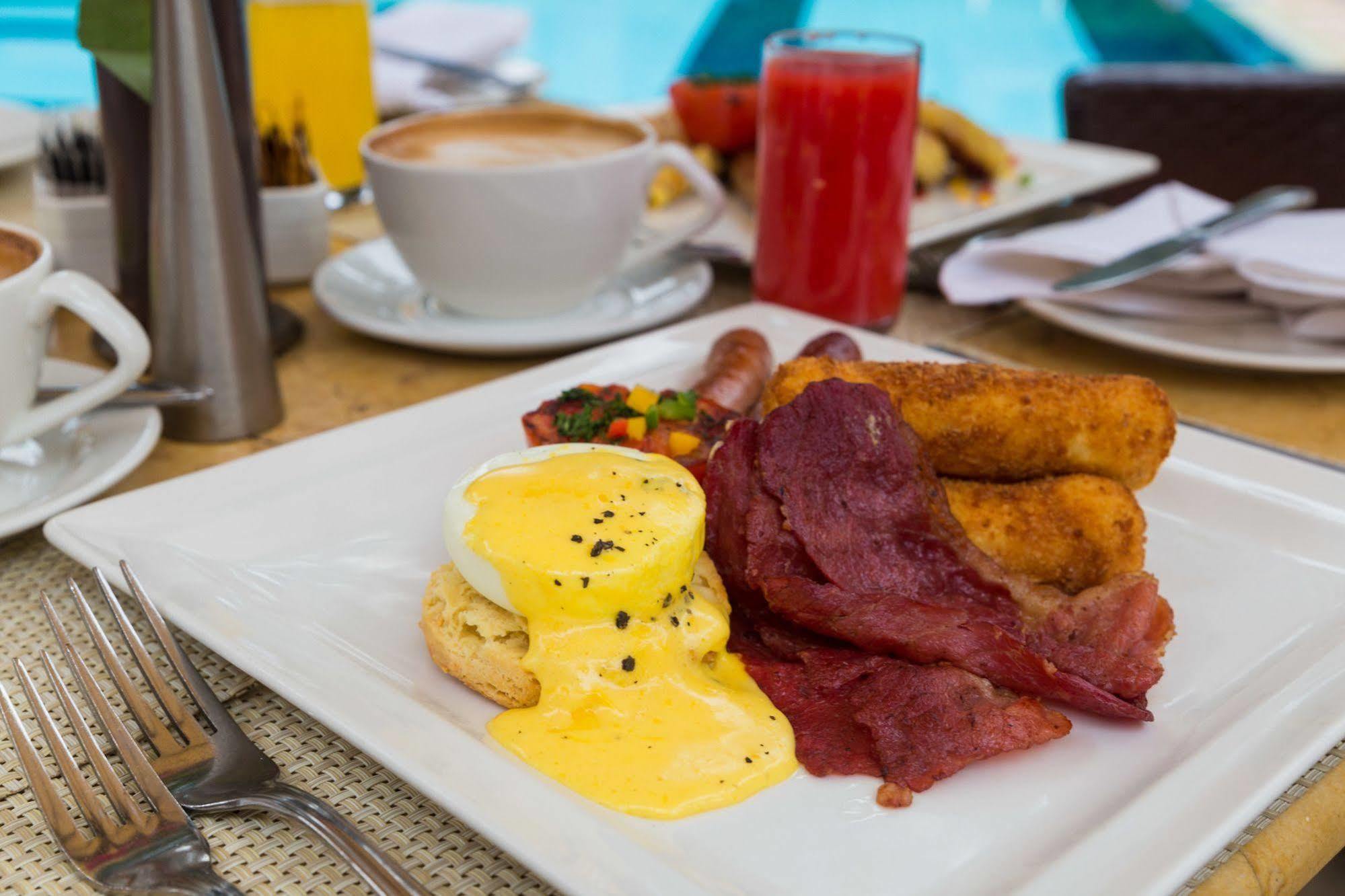 Southern Sun Mayfair Hotel 4*