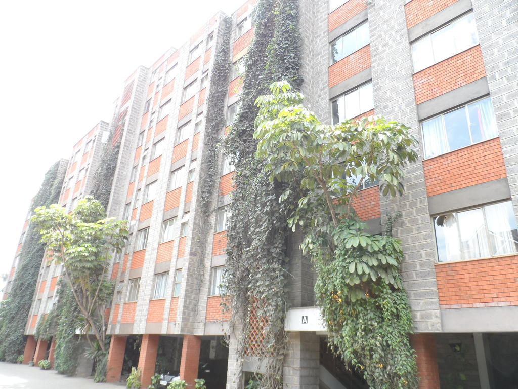 Apartment Wood Avenue Towers