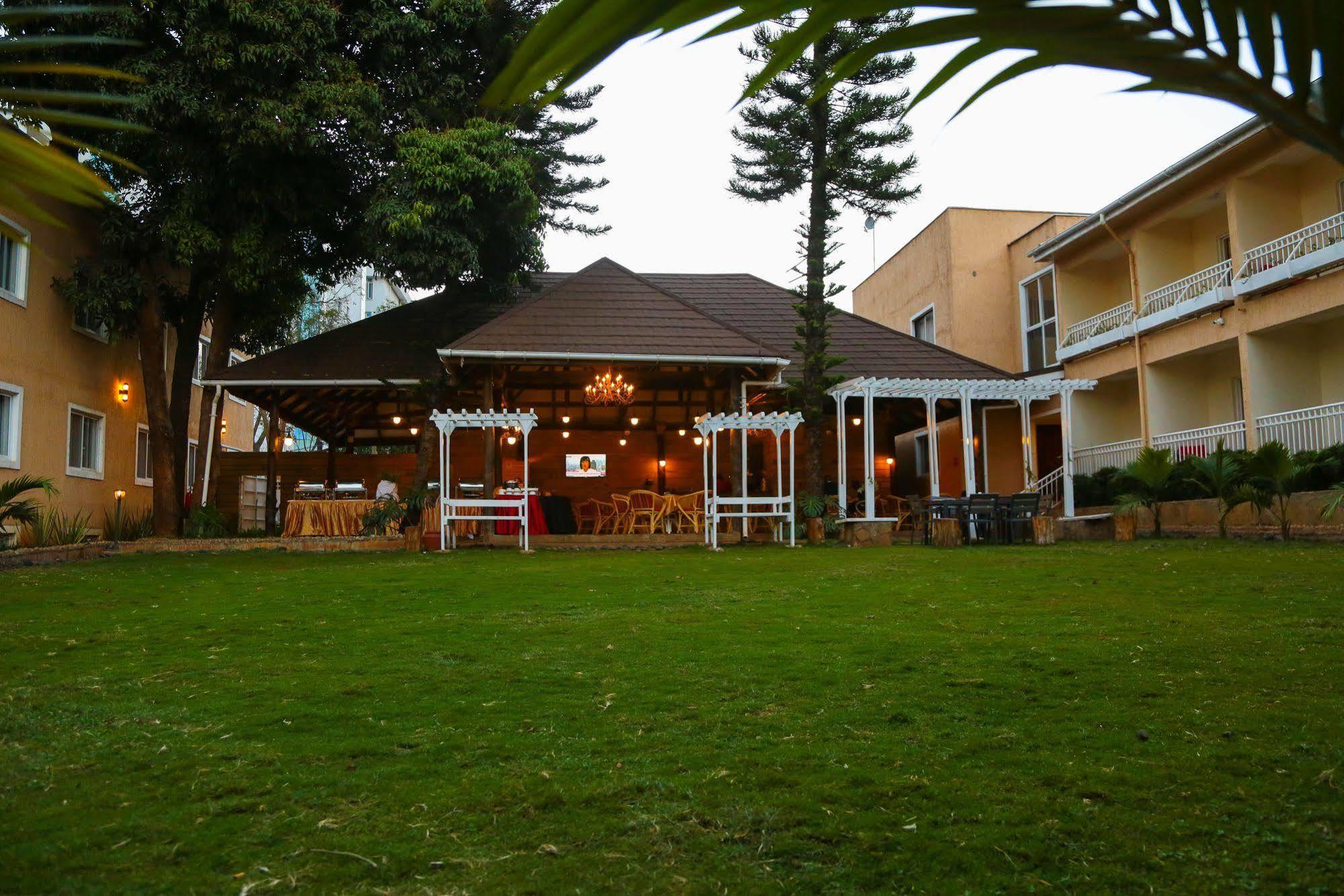 Prideinn Raphta Hotel 3*