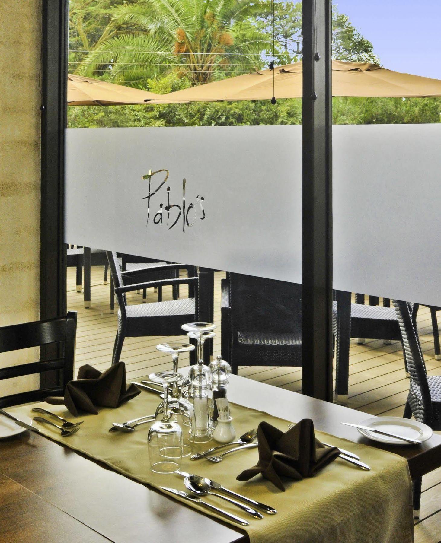 Four Points By Sheraton Hurlingham Hotel
