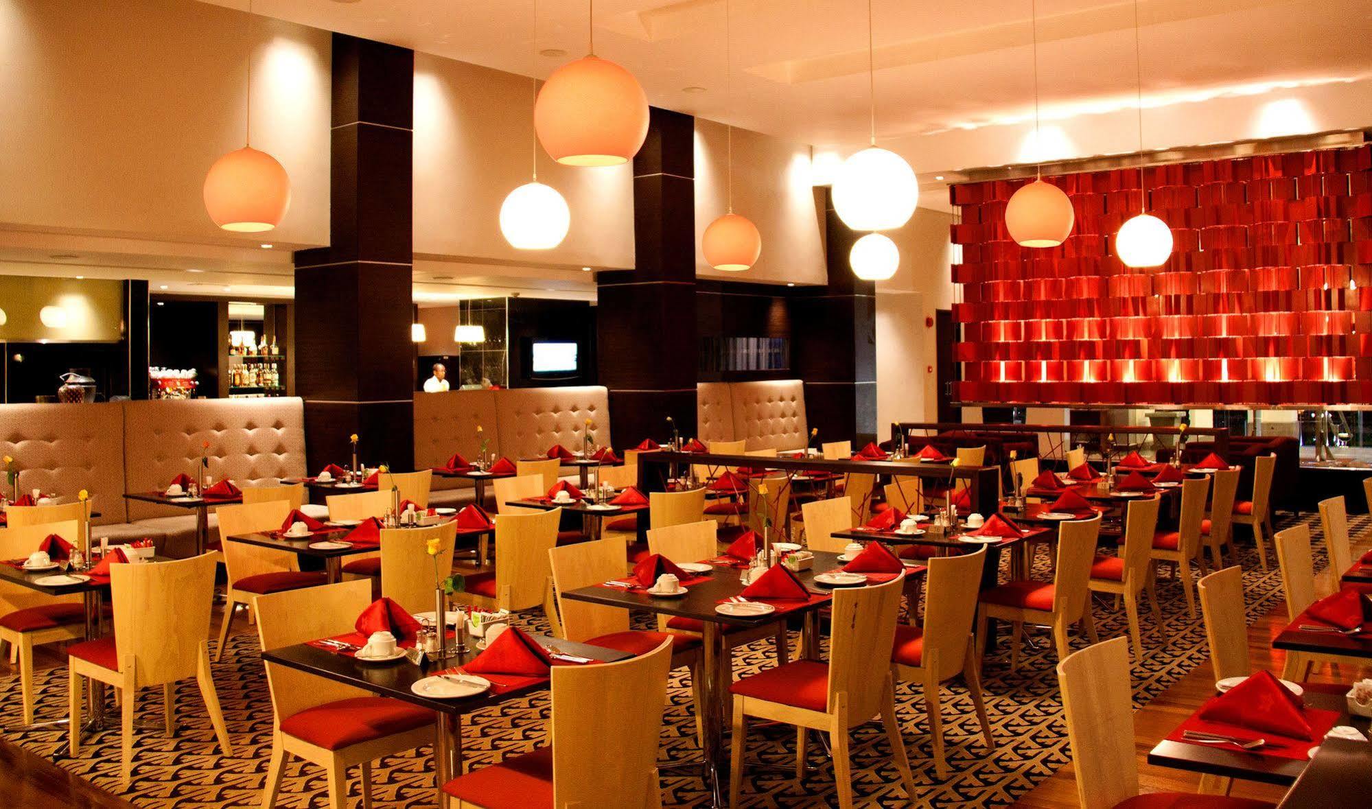 Hotel Eka 4*