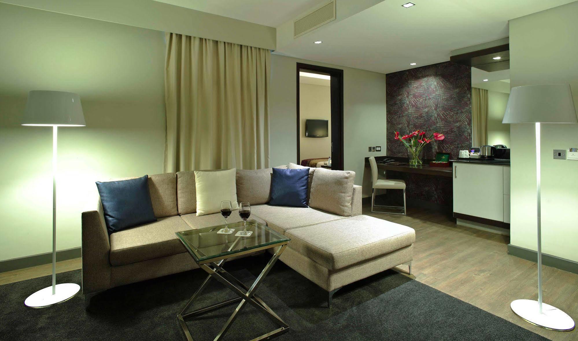 Hotel Eka 4*